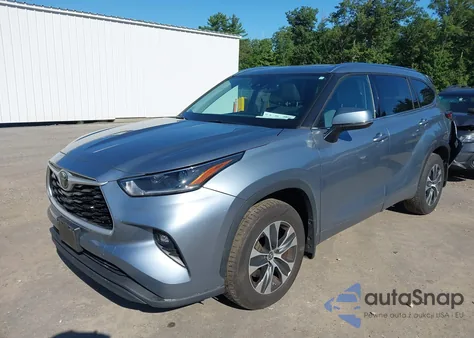 2021 Toyota Highlander Xle из США, поврежденный, VIN 5TDGZRBHXMS068966